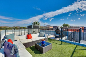 Phoenix Townhome Rooftop Patio with Skyline Views!
